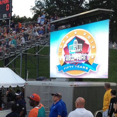 Écran d'affichage extérieur à LED avec un taux de rafraîchissement élevé de 1920 Hz à 3840 Hz