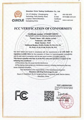 Écran d'affichage LED extérieur imperméable à l'eau IP65 avec luminosité 4500-5500cd et taux de rafraîchissement 3840-7680Hz