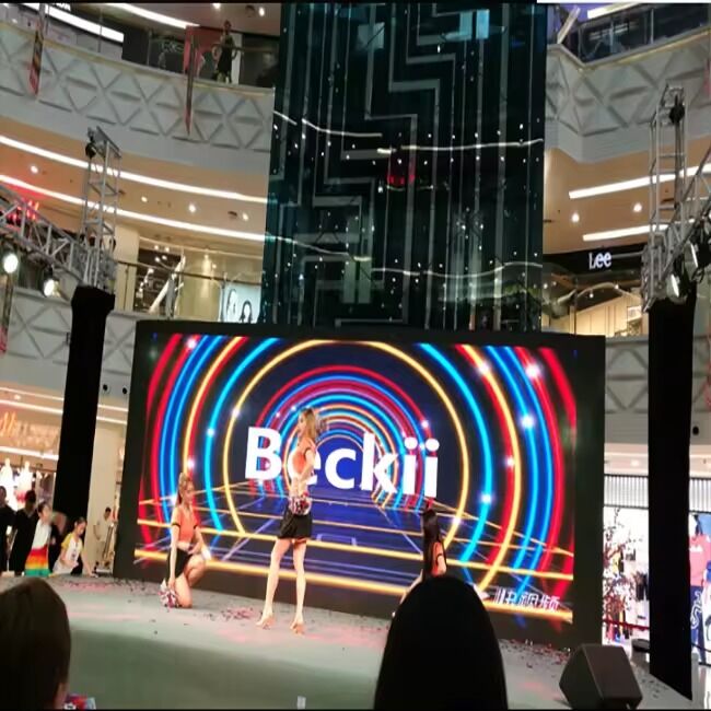 Écran d'affichage LED extérieur étanche IP65 avec pas de pixel P3.91mm et taux de rafraîchissement de 1920Hz-3840Hz