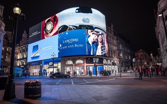Affichage LED extérieur P3 monté sur le mur Immersive