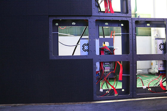 Module d'affichage à LED P6 extérieur étanche SMD 2727 avec couleur complète et taux de rafraîchissement 3840Hz-7680Hz